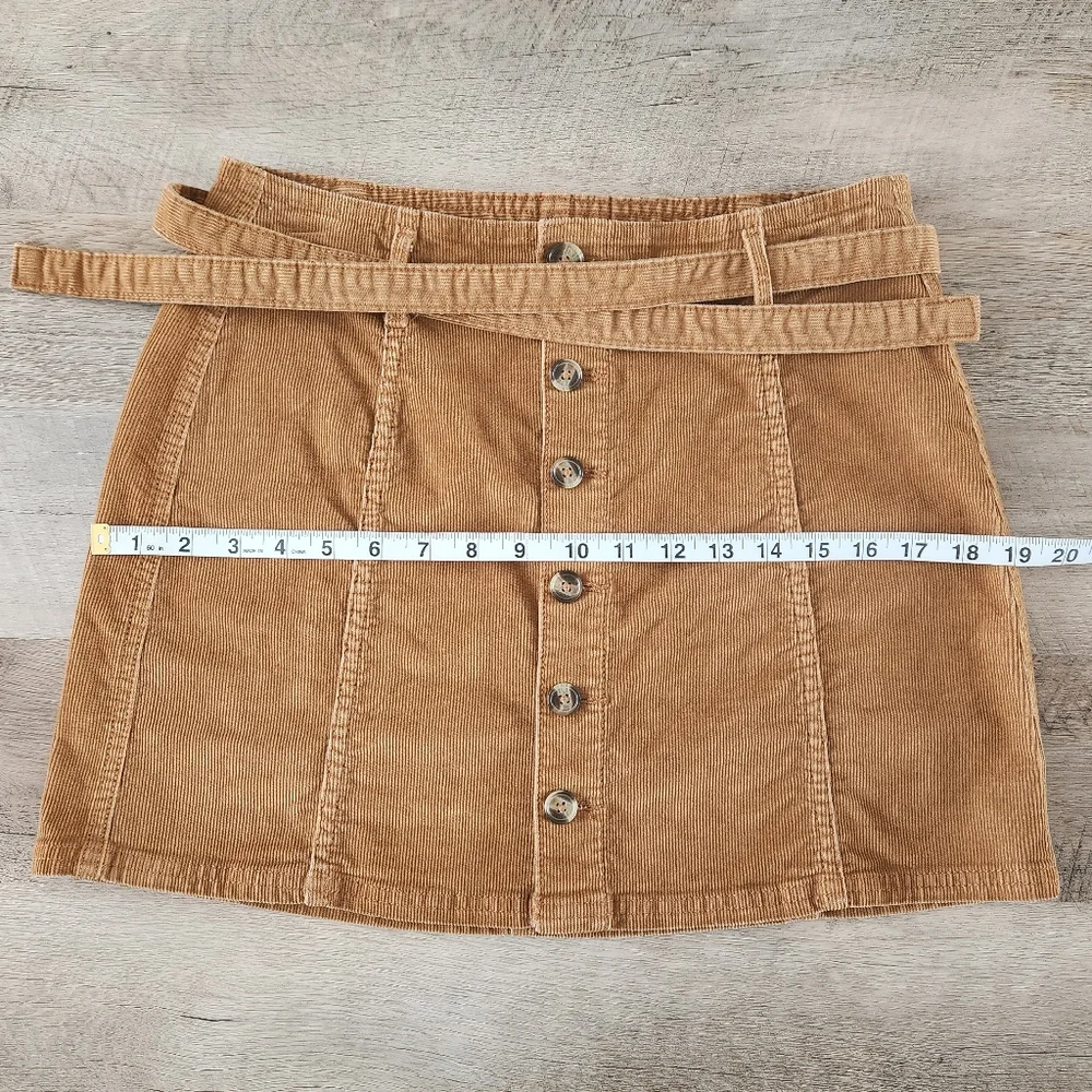American Eagle Women's Tan Corduroy Mini Skirt Size 4